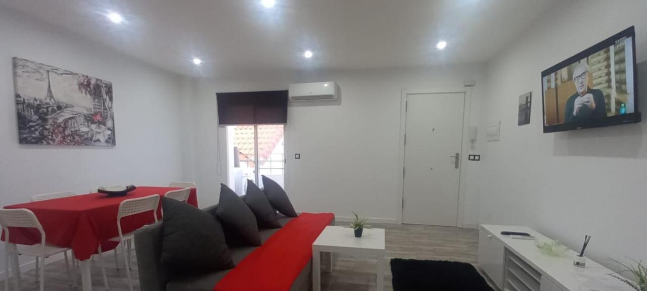 Madrid Cozy Apartamentアパートメント エクステリア 写真